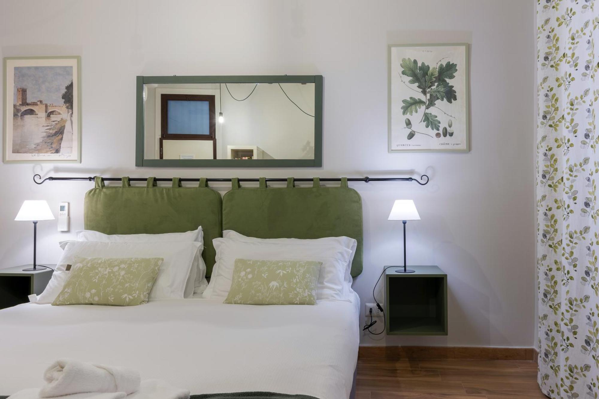 Rome As You Feel - Piazza Dei Satiri Apartments מראה חיצוני תמונה