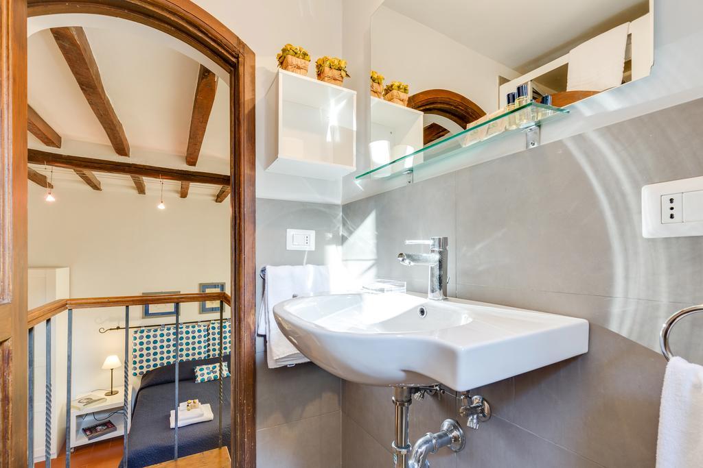 Rome As You Feel - Piazza Dei Satiri Apartments מראה חיצוני תמונה