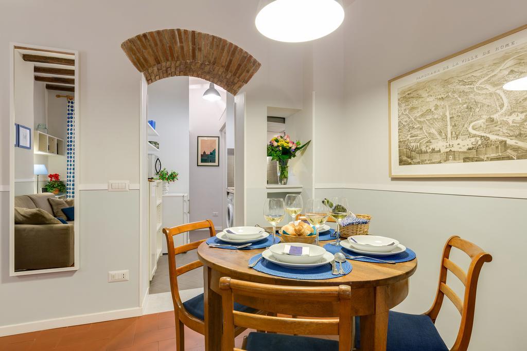 Rome As You Feel - Piazza Dei Satiri Apartments מראה חיצוני תמונה