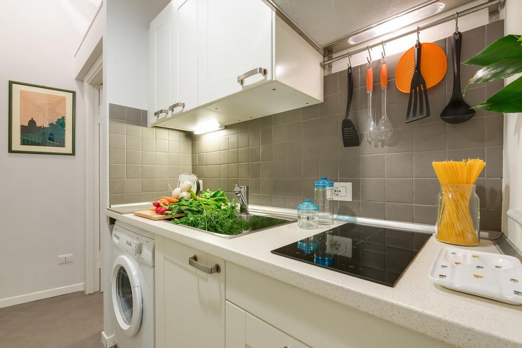 Rome As You Feel - Piazza Dei Satiri Apartments מראה חיצוני תמונה